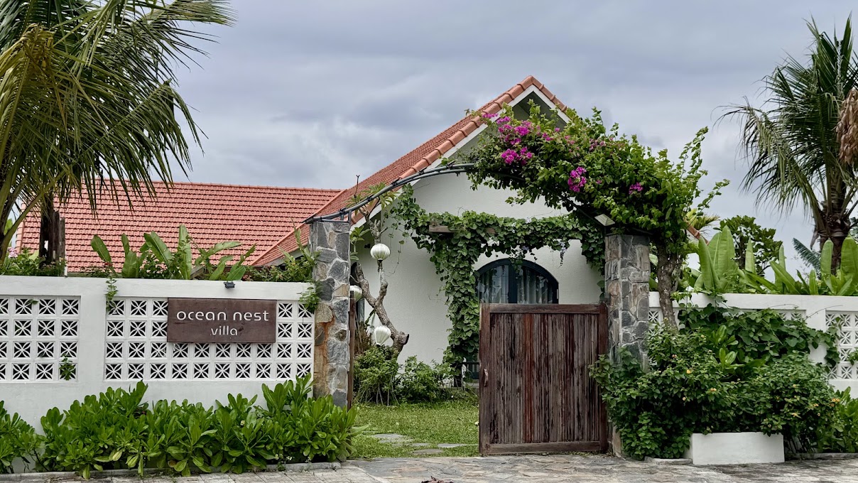 Cua Dai Beach neighborhood and surroundings near Ocean Nest Villa Hoi An